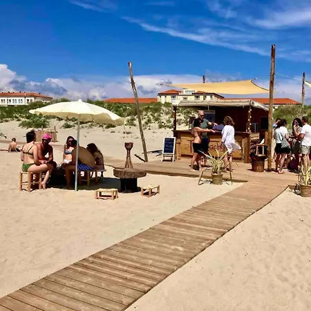 Apartment Lodge4 Seafront With Private Patio, Family Friendly, Mins From Pisa Leaning Tower Calambrone