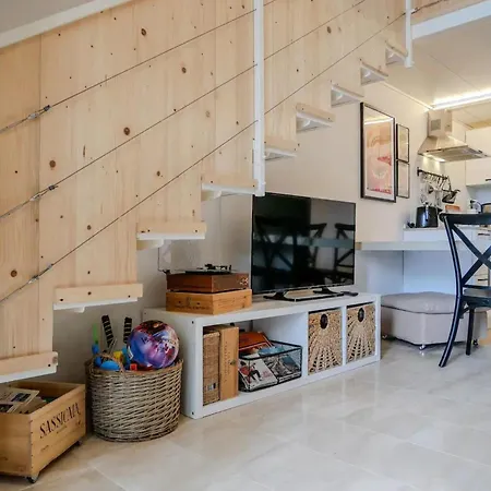 Apartment Lodge4 Seafront With Private Patio, Family Friendly, Mins From Pisa Leaning Tower Calambrone